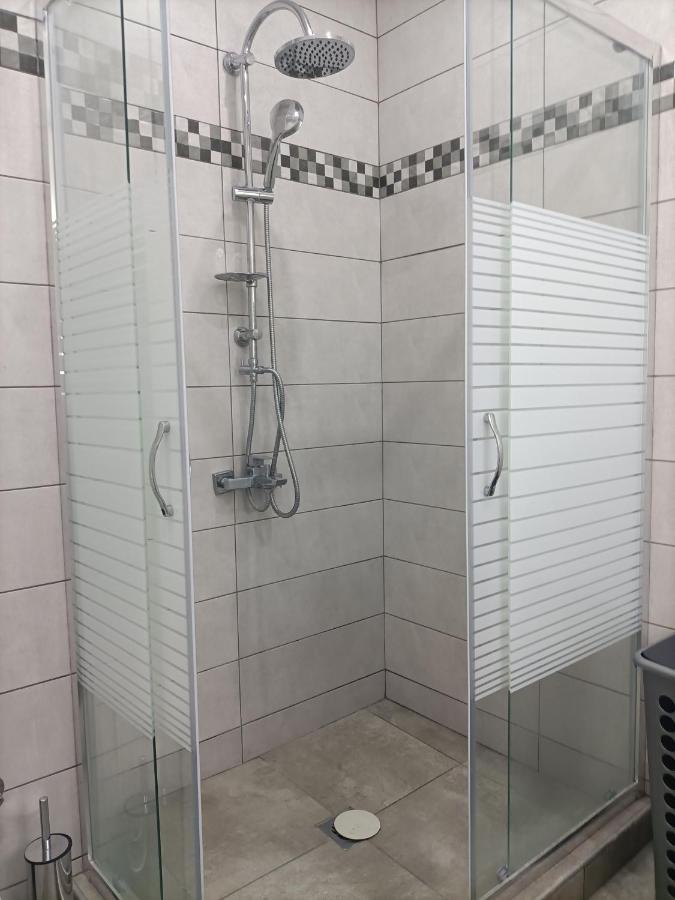 Travelers Tranquil & Chillout Apt Apartment Атина Екстериор снимка