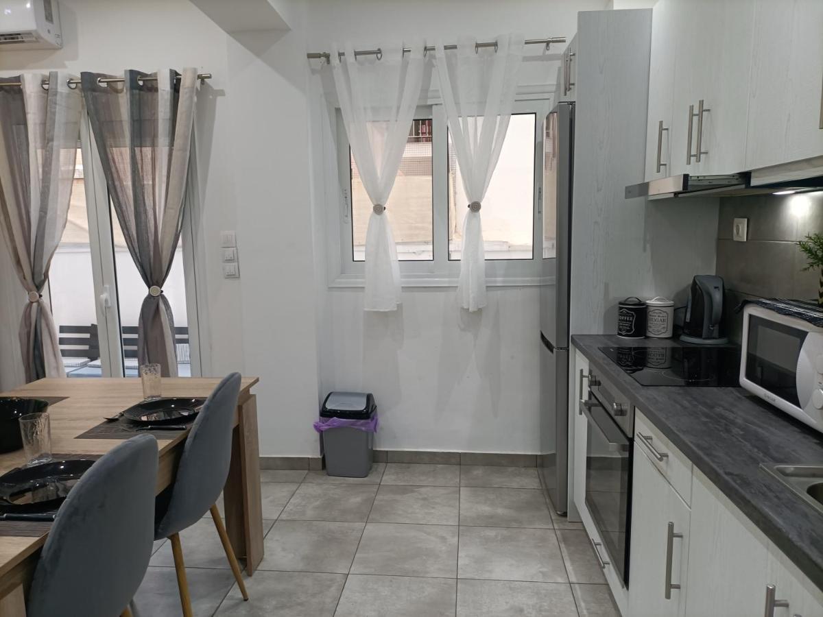 Travelers Tranquil & Chillout Apt Apartment Атина Екстериор снимка