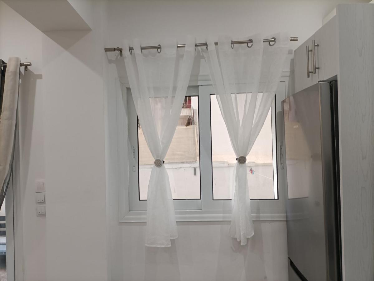 Travelers Tranquil & Chillout Apt Apartment Атина Екстериор снимка