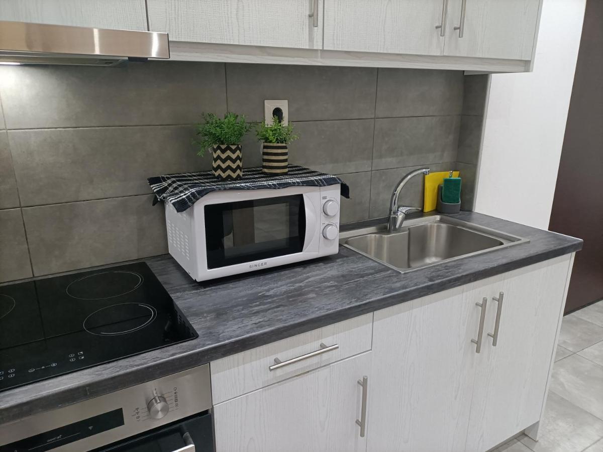 Travelers Tranquil & Chillout Apt Apartment Атина Екстериор снимка