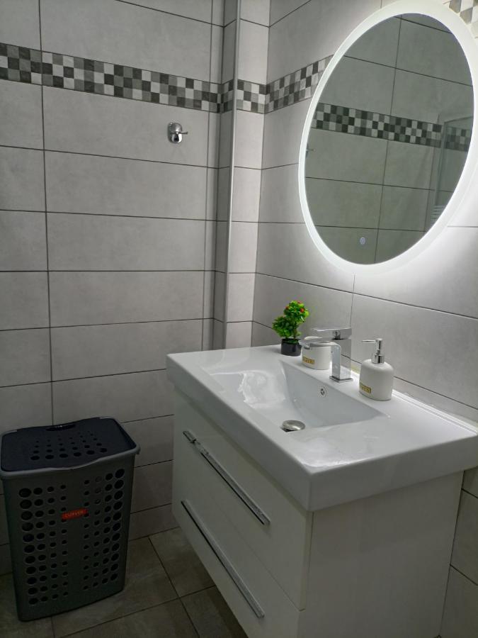 Travelers Tranquil & Chillout Apt Apartment Атина Екстериор снимка